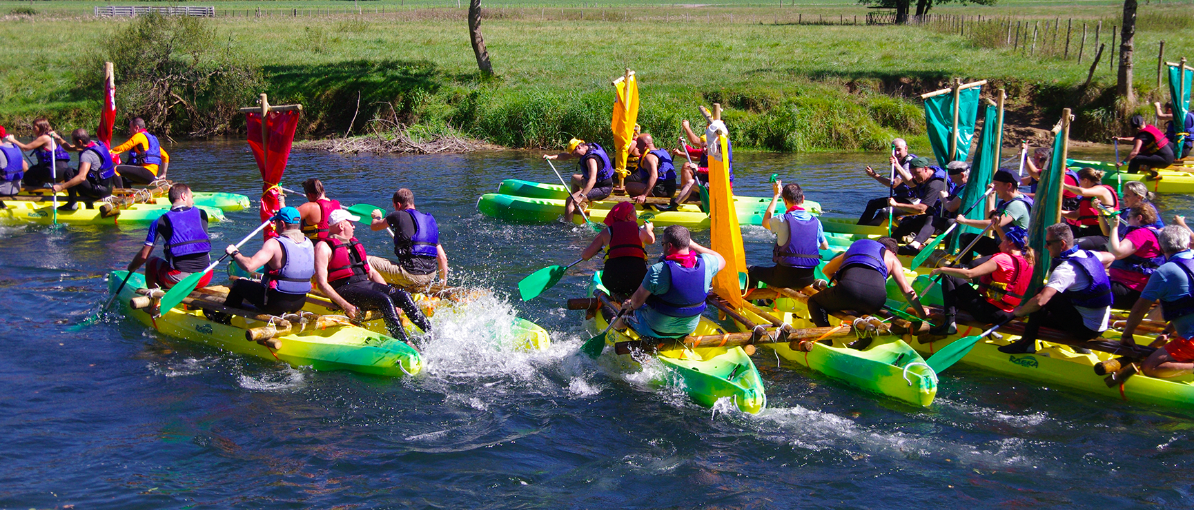 Construction de radeaux et courses sur l’eau